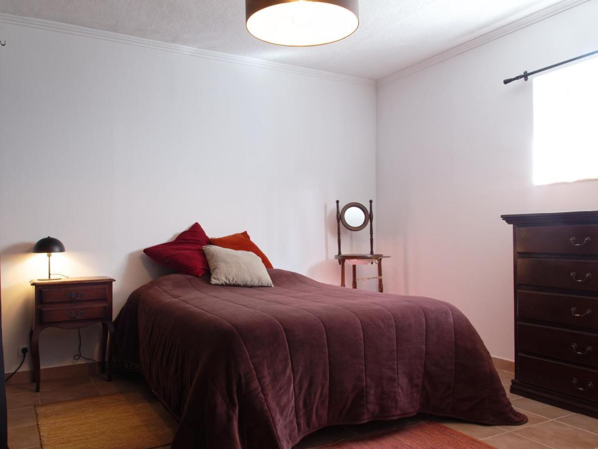 Toca Do Lobo Apartment ชาร์เนกา ภายนอก รูปภาพ